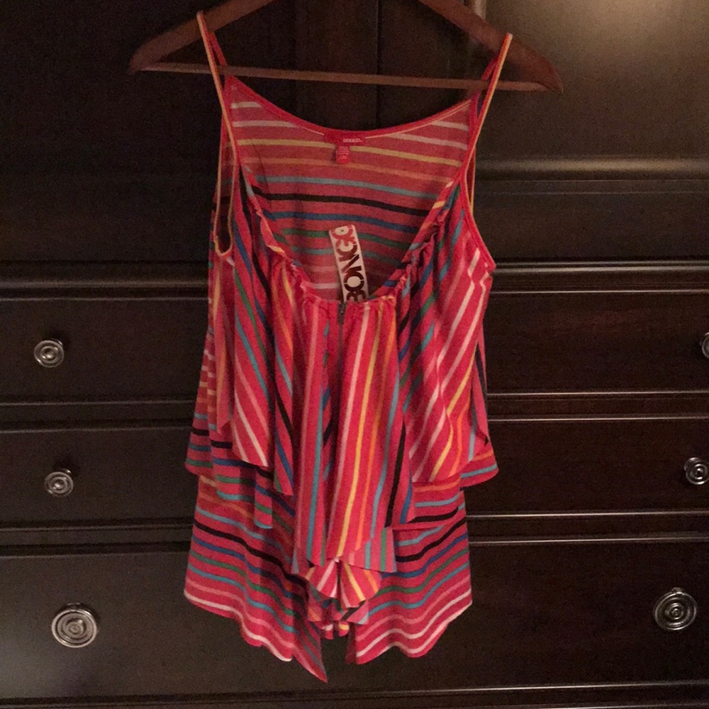 NWT‼️Flirty & Frilly Zip-up Tank Top